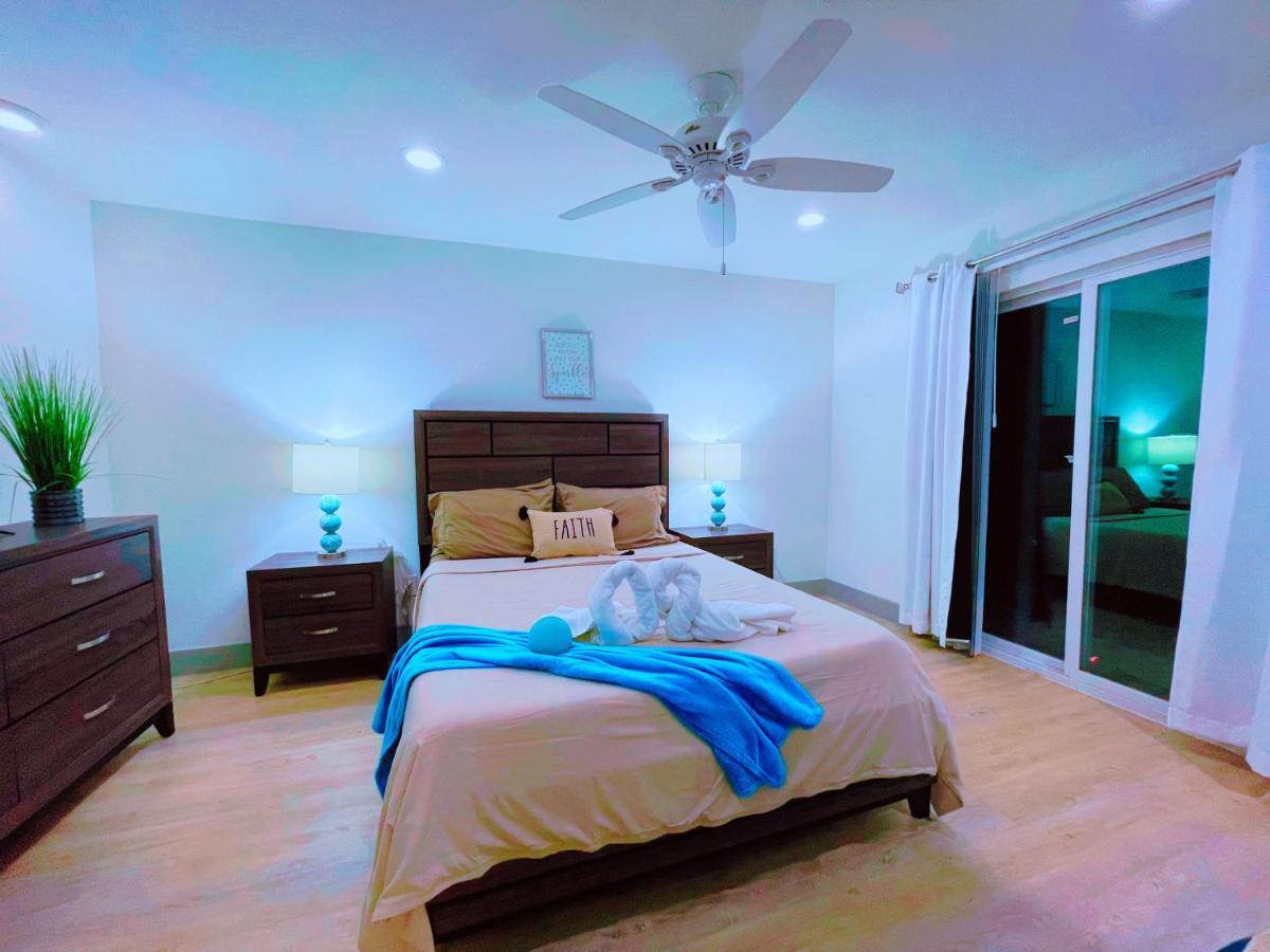 Modern Santorini Suite Houston Nrg Tmc Luxurious Walkable Exteriör bild